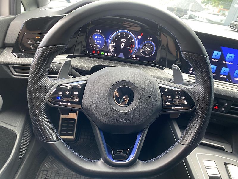 Volkswagen Golf 2.0 TSI 235kW-R-PERFORMANCE - fotka 17 z 41