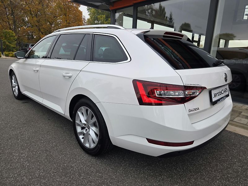 Škoda Superb (2019) 2.0 TDI TAŽNÉ ZAŘÍZENÍ - fotka 2 z 10