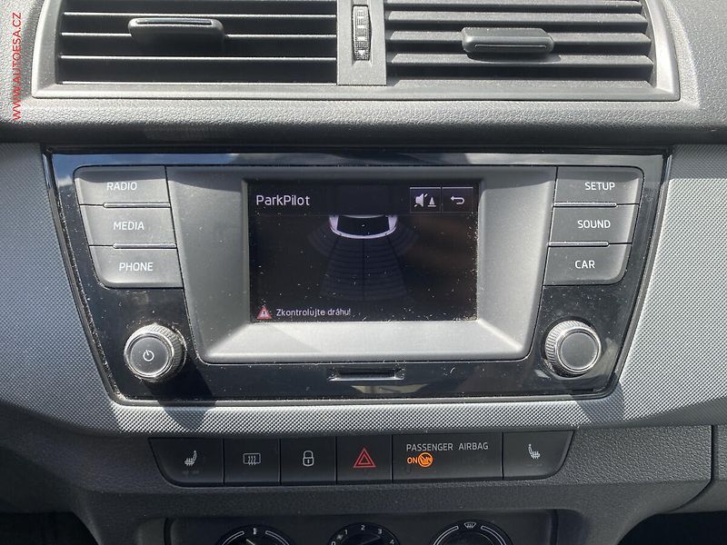 Škoda Fabia (2018) 1.0 TSi, Active, +kola - fotka 16 z 17
