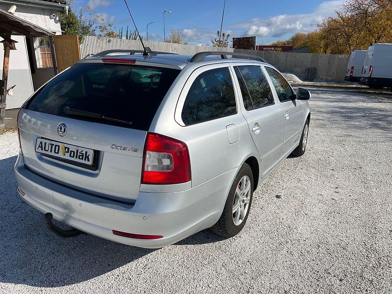 Škoda Octavia 2.0 TDi - fotka 9 z 15