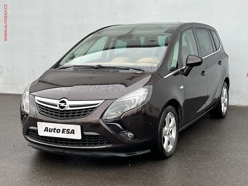 Opel Zafira (2016) 1.4T, ČR, AT, navi, park - fotka 3 z 24