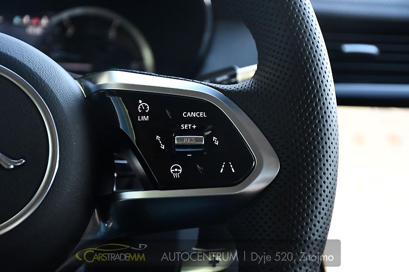Jaguar E-Pace D165 AWD - fotka 28 z 51