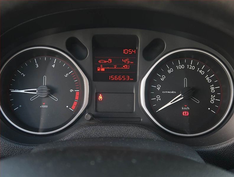 Citroën C-Elysée (2017) 1.2 PureTech, ČR,1.maj - fotka 11 z 15