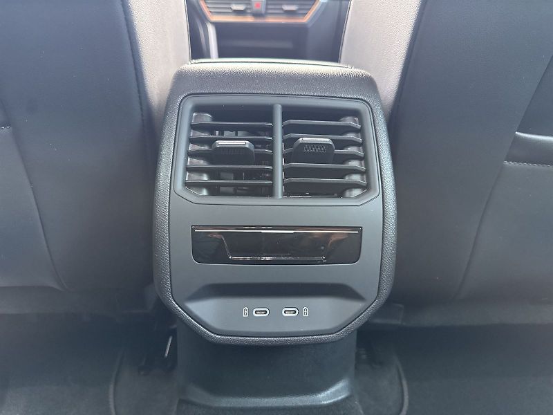 Cupra Formentor (2024) 1.5 TSI DSG - fotka 24 z 29