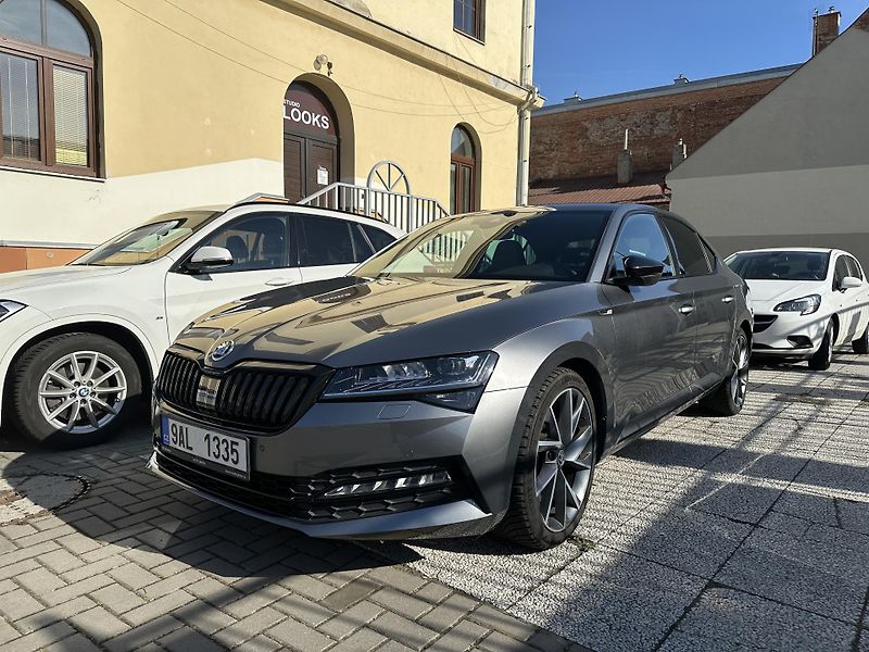 Škoda Superb (2022) SportLine - fotka 8 z 14