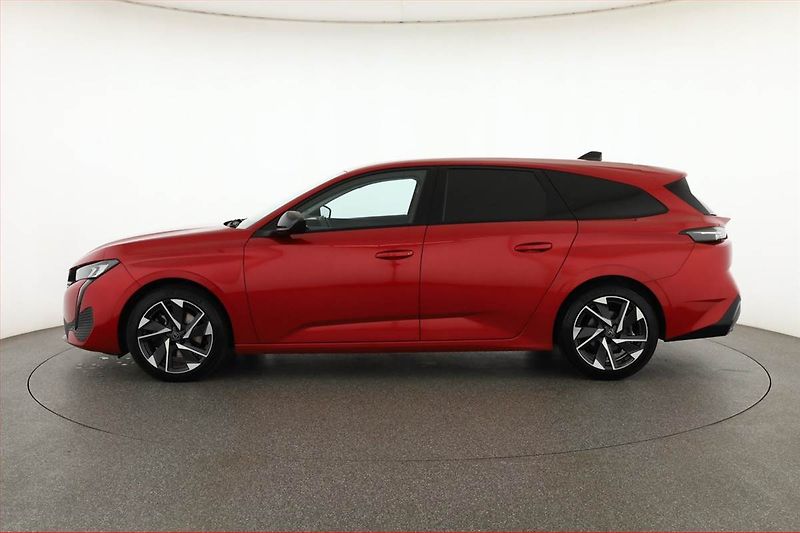 Peugeot 308 (2023) 1.5 BlueHDi, Automat - fotka 3 z 18