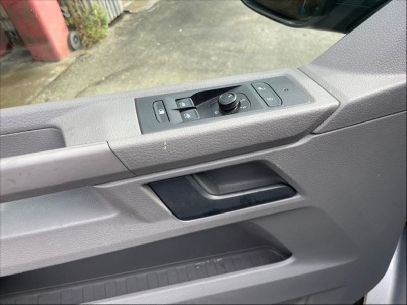 Volkswagen Transporter 2,0 TDI 110 - fotka 11 z 11