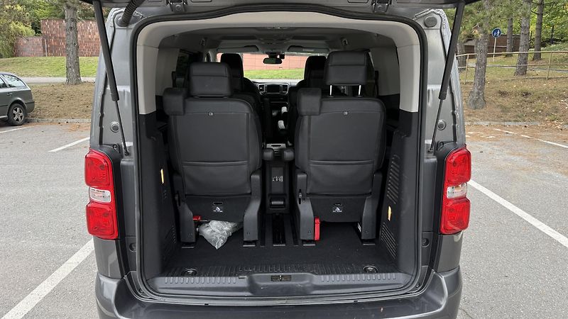 Opel Zafira (2022) - fotka 9 z 16