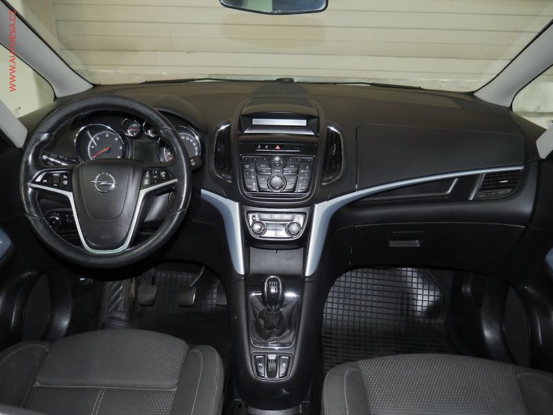 Opel Zafira (2013) 2.0 CDTI, servis.kniha - fotka 8 z 21