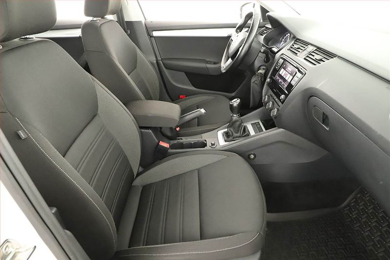 Škoda Octavia (2017) 1.6 TDI, Tempomat - fotka 7 z 18
