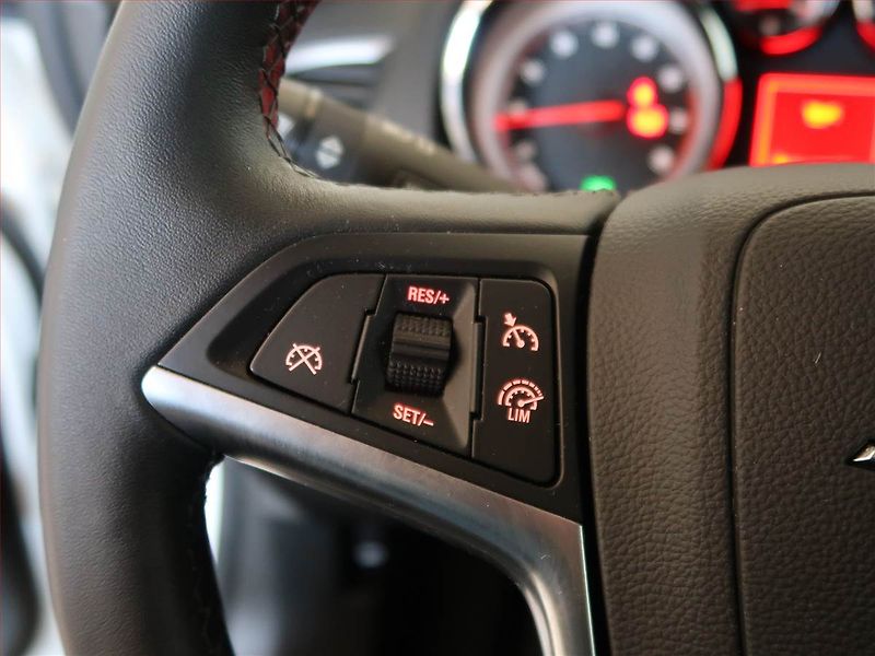 Škoda Superb (2012) 2.0 TDI, Serv.kniha, Xenony - fotka 16 z 20