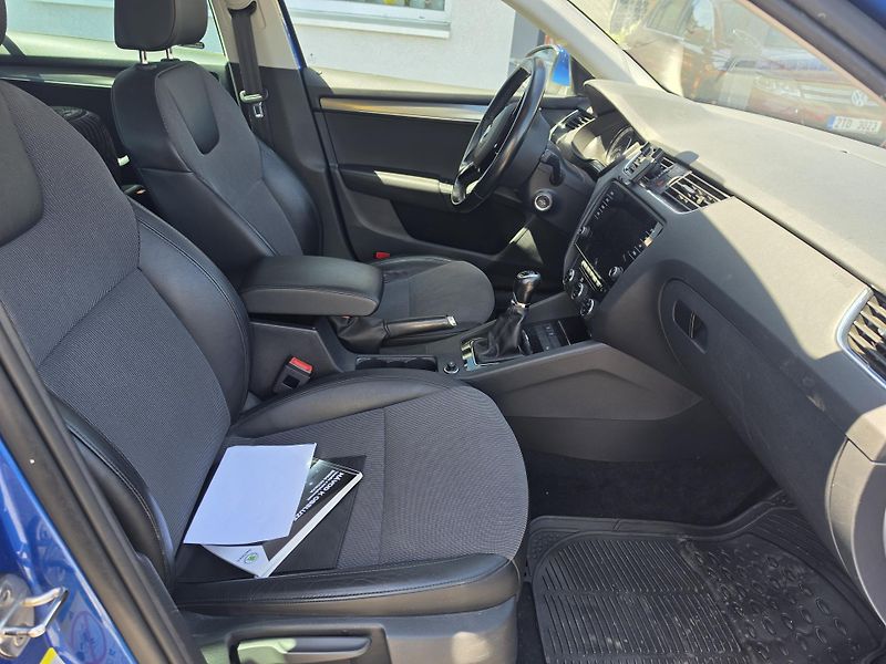 Škoda Octavia 1.6 TDI Ful Led Kessy Navi  - fotka 8 z 15