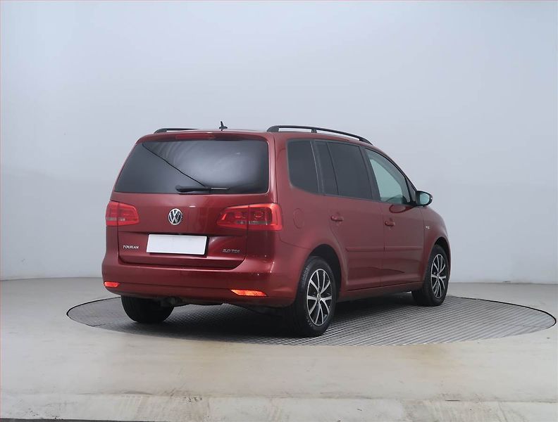 Volkswagen Touran (2013) Comfortline 2.0 TDI, Automat - fotka 5 z 15