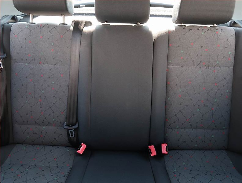 Škoda Octavia (2003) 1.6, po STK, rezervace - fotka 10 z 15