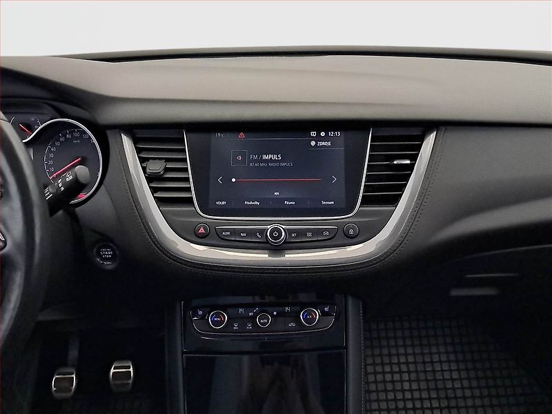 Opel Grandland X (2019) Innovation 1.2 Turbo - fotka 12 z 25