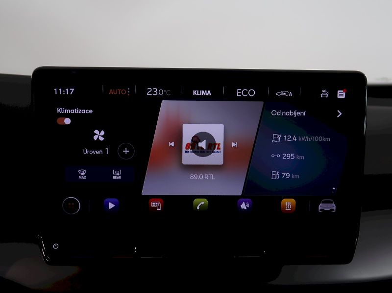 Cupra Born (2023) ELECTRIC 150KW / 62kWh ALU18 - fotka 21 z 35