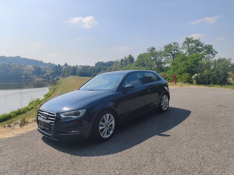 Audi A3 (2015) - fotka 25 z 32