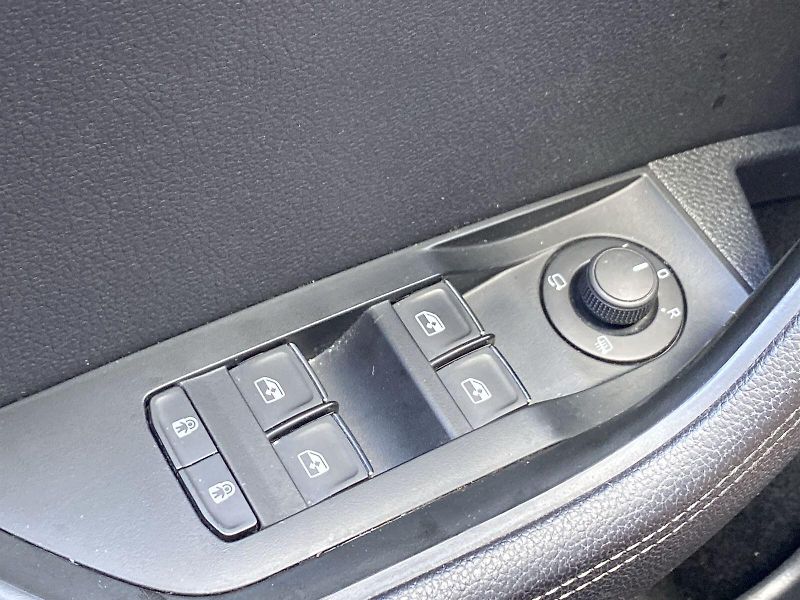 Škoda Superb (2023) 2.0 TDI 4x4 DSG L&K - fotka 21 z 39
