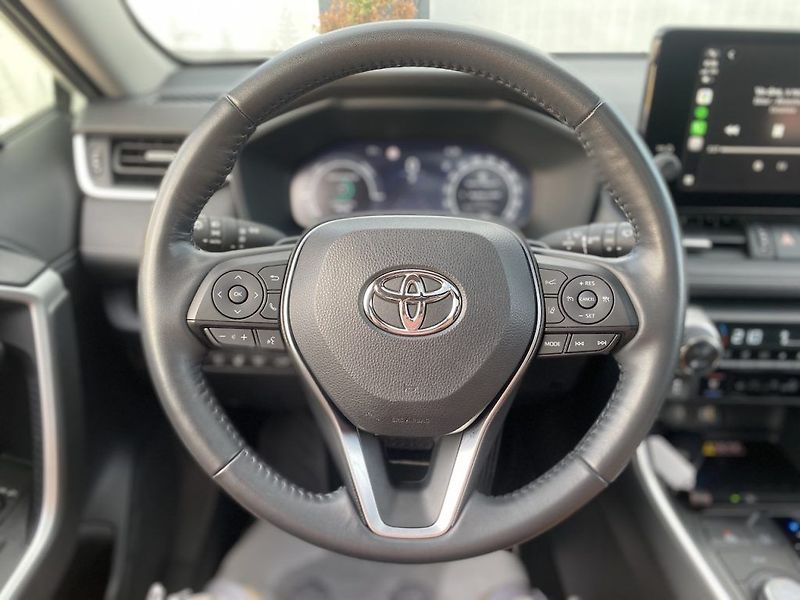 Toyota RAV4 2.5HEV, ČR, Executive Sky, 4x4 - fotka 16 z 35