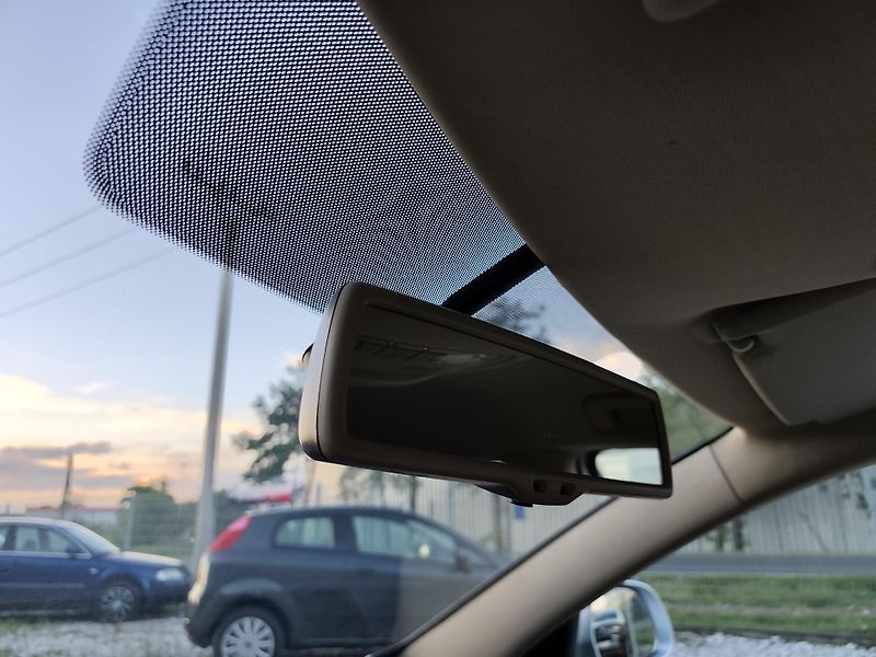 Škoda Superb 2.0TDI 125KW, AUTOMAT, KŮŽE - fotka 21 z 23