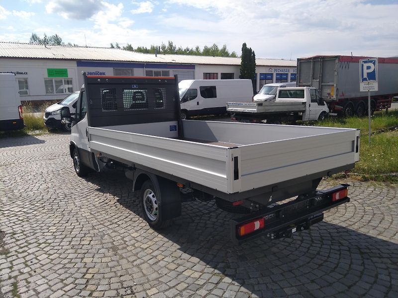 Iveco Daily 35S160  3,0L 4,2m - fotka 3 z 8