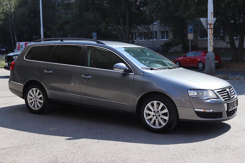 Volkswagen Passat VARIANT 2.0TDI DSG 103kW - fotka 8 z 50