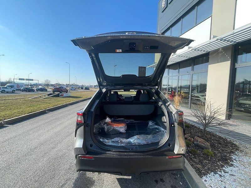 Toyota bZ4X EV FWD 73.1 kWH Style - fotka 9 z 30