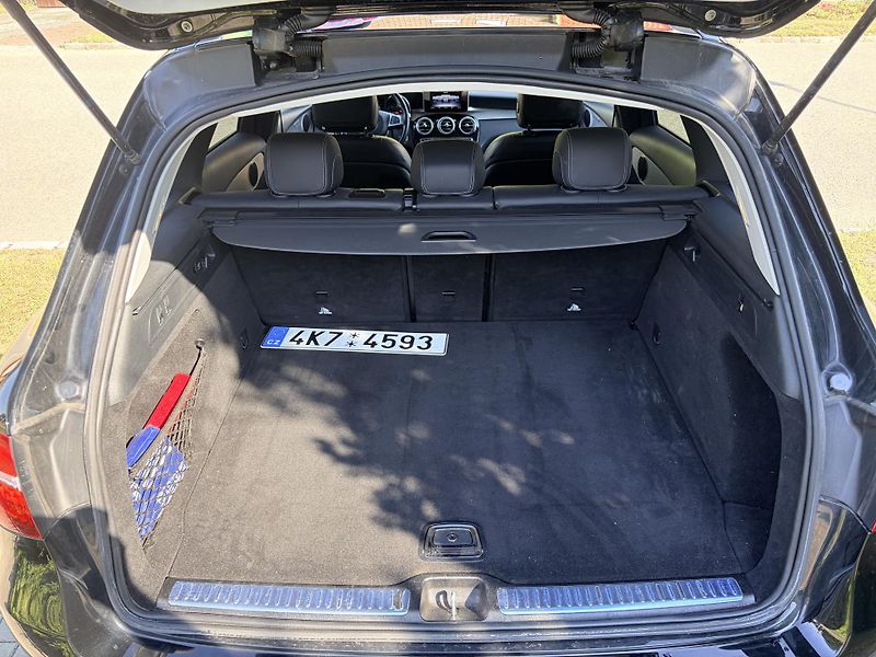 Mercedes-Benz GLC 220D 4MATIC - fotka 43 z 49