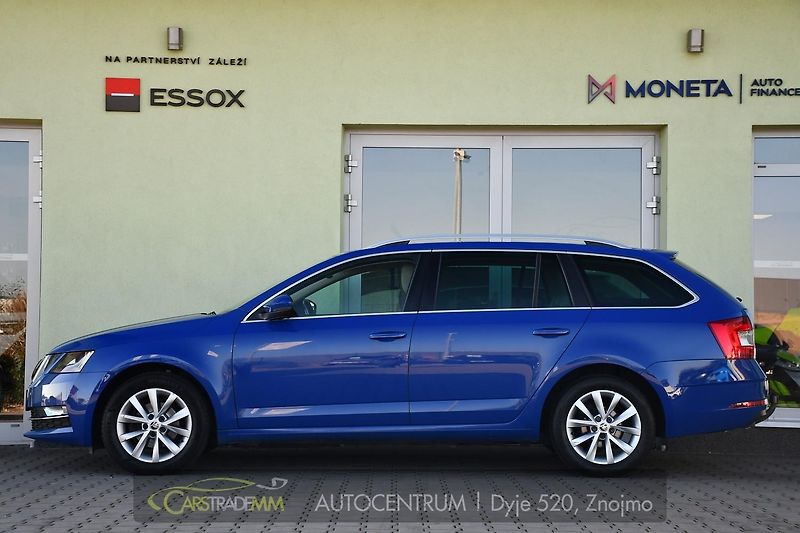 Škoda Octavia 1,6TDi STYLE - fotka 2 z 53