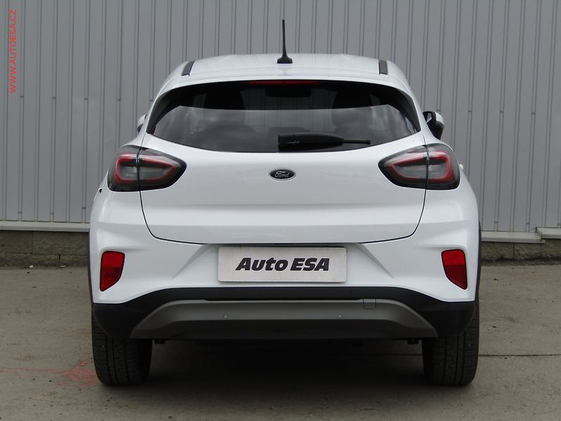 Ford Puma (2021) 1.0 EB, Titanium, LED, navi - fotka 5 z 19
