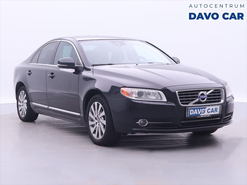 Volvo S80 2,4 D5 158kW DPH Aut. - fotka 1 z 31