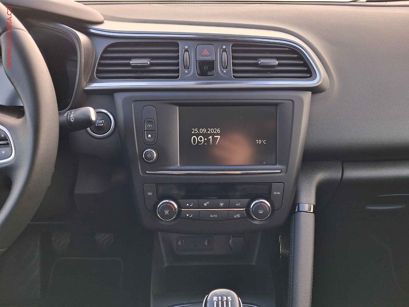 Renault Kadjar (2018) 1.2 TCe, Limited, navi - fotka 12 z 18