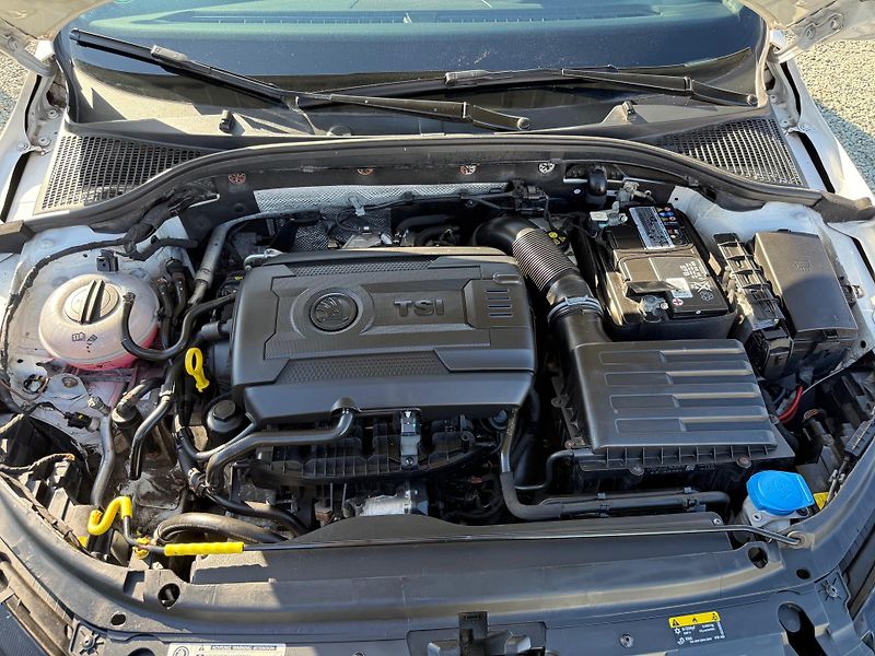 Škoda Octavia 2.0 TSI RS 245 - fotka 14 z 14