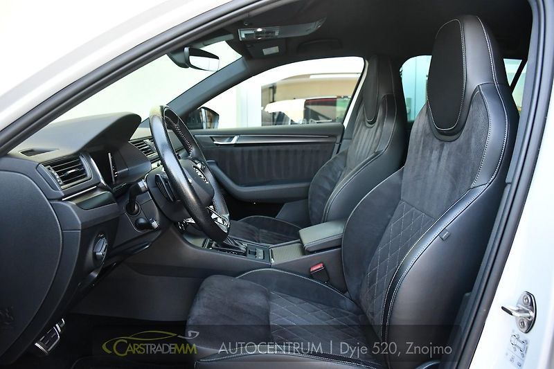 Škoda Superb 2,0TDI SPORTLINE 147KW DSG 4x4 - fotka 10 z 56