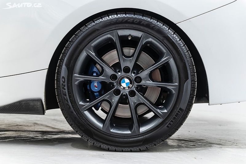 BMW Řada 2 M235i xDrive*Remus - fotka 26 z 40
