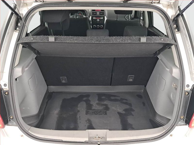 Suzuki SX4 (2007) 1.6 VVT, 4X4, ČR,1.maj - fotka 14 z 19