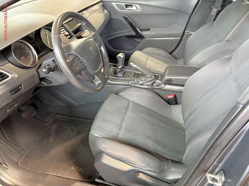 Peugeot 508 (2011) 1.6i, AT, AC, temp - fotka 9 z 15