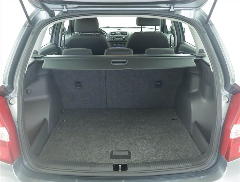 Škoda Fabia (2012) 1.2 TSI, Automat, Serv.kniha - fotka 14 z 16