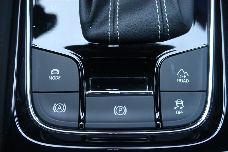 Škoda Karoq (2019) 2.0 TSI - fotka 29 z 29