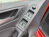 Volkswagen Golf (2010) 1.6 TDi, Team - náhled 13
