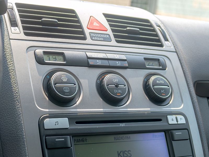 Volkswagen Touran (2008) 1.9TDI 77KW – ROZVODY - fotka 21 z 43