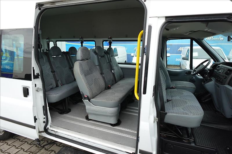 Ford Transit 2,2 TDCi  L3H3 9MÍST BUS - fotka 17 z 34