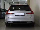 Volvo V90 2,0 B6 AWD Ultimate Dark B&W - náhled 3