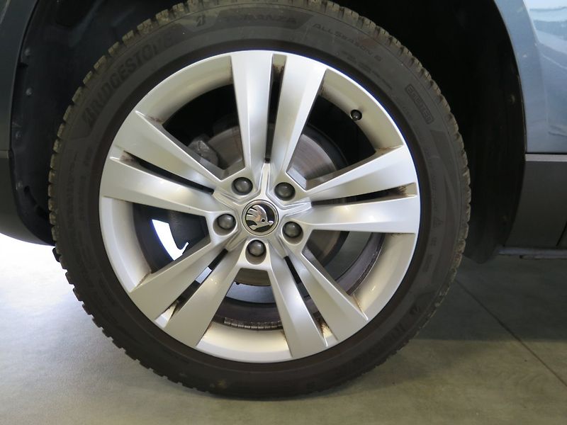 Škoda Karoq (2019) 1.5TSI,klima,navi,výhřev,Style - fotka 23 z 29