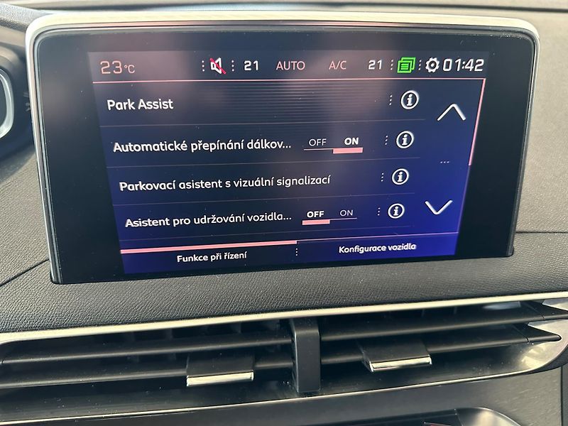 Peugeot 3008 (2018) 2.0BlueHDi,181HP,GT,ČR,DPH - fotka 12 z 21