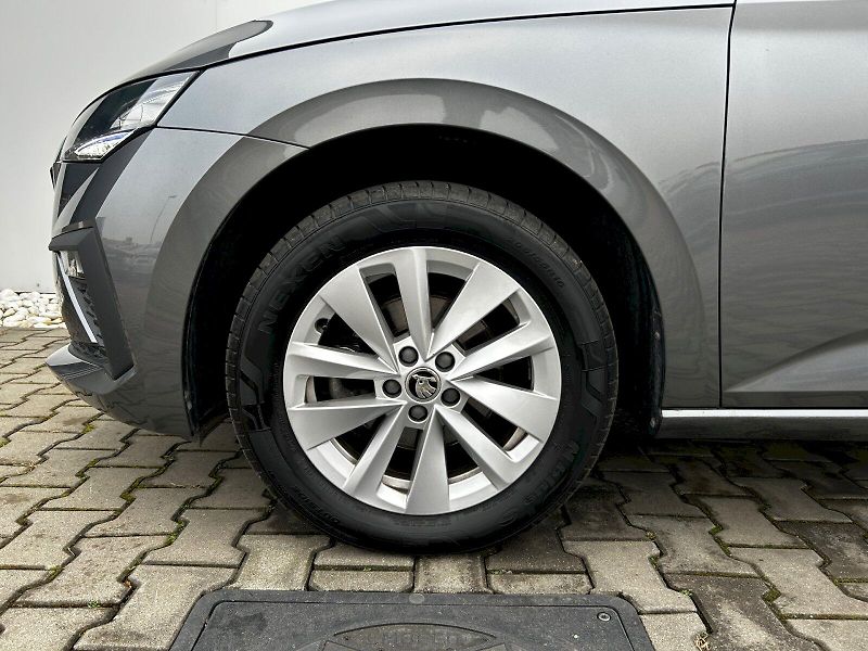 Škoda Scala (2024) 1.0 TSI 85kW MP6 Selection - fotka 31 z 33