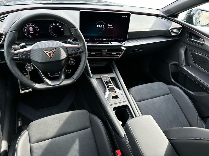 Seat Leon SP 1,5 eTSI - fotka 10 z 25