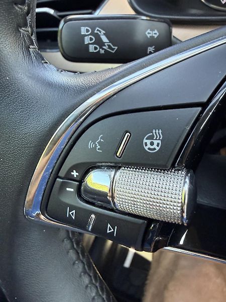 Škoda Scala (2021) 1,5TSi 110kW STYLE ACC Koup.ČR - fotka 16 z 19