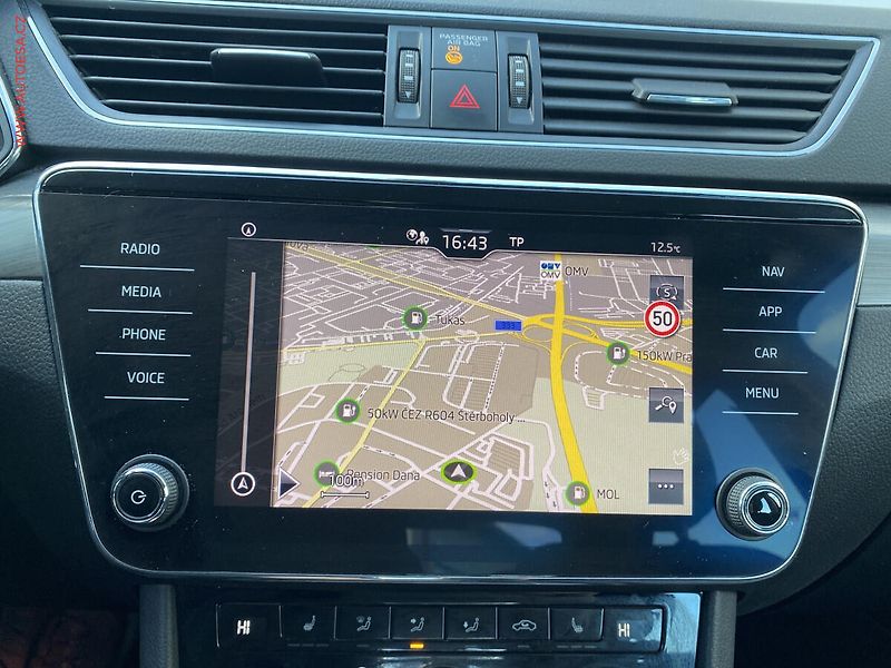 Škoda Superb (2022) 2.0TDI 4X4, 1.maj,ČR, Style - fotka 17 z 19