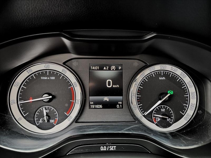 Škoda Kodiaq 1,5 TSI,DSG,7míst,navi,výhřev - fotka 24 z 50
